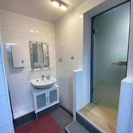 Apartment Q Im Zentrum Von Monteurzimmer